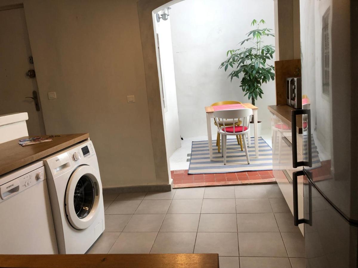 Le Triplex Les Halles Intra Muros Avignon Bagian luar foto